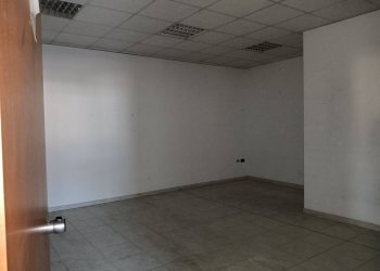 Locale Commerciale Via Vanzetti, Terni - foto 29