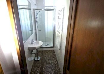 Bagno - Quadrilocale piazza di Porta Ravegnana, Bologna (zona Centro Storico) - foto 10