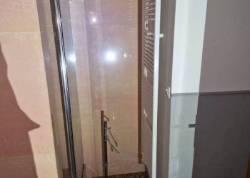 Interno palazzo - Quadrilocale piazza di Porta Ravegnana, Bologna (zona Centro Storico) - foto 25