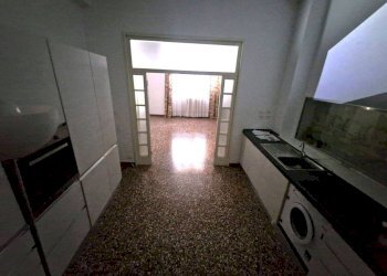 Cucina - Quadrilocale piazza di Porta Ravegnana, Bologna (zona Centro Storico) - foto 34