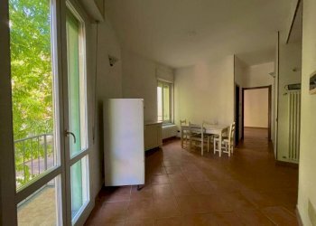 Salone - Bilocale via San Giovanni Bosco, Tortona - foto 2