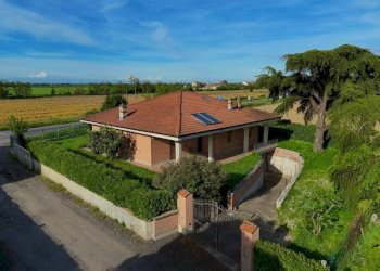 Vista - Villa strada Statale per Alessandria, Tortona - photo 1