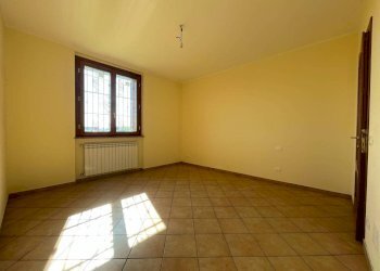 Camera da letto - Villa strada Statale per Alessandria, Tortona - foto 13