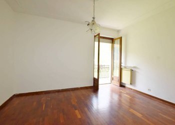 Camera da letto - Casa indipendente via Divisione Cuneense, 21, Roccaforte Mondovì - foto 15