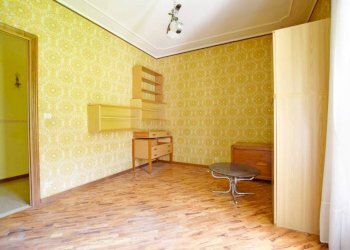 Camera da letto - Casa indipendente via Divisione Cuneense, 21, Roccaforte Mondovì - foto 17