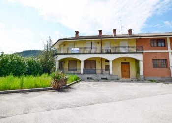 Facciata - Casa indipendente via Divisione Cuneense, 21, Roccaforte Mondovì - foto 23