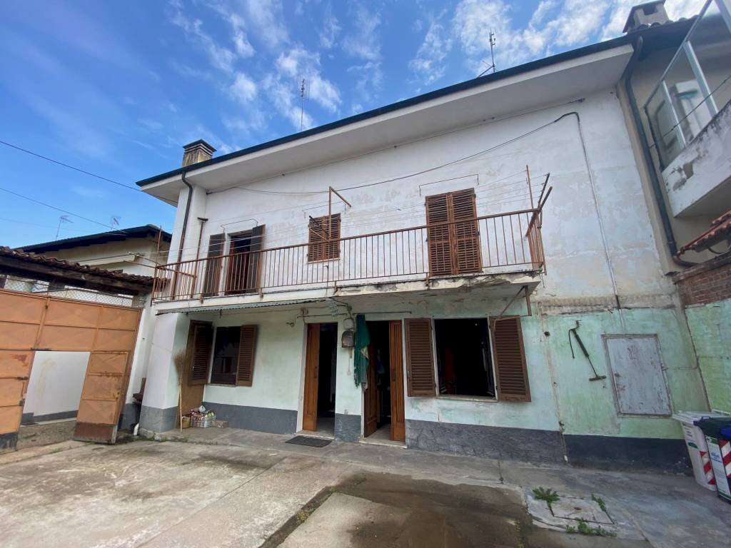 Facciata - Villa via Roma, 20, Poirino - photo 1