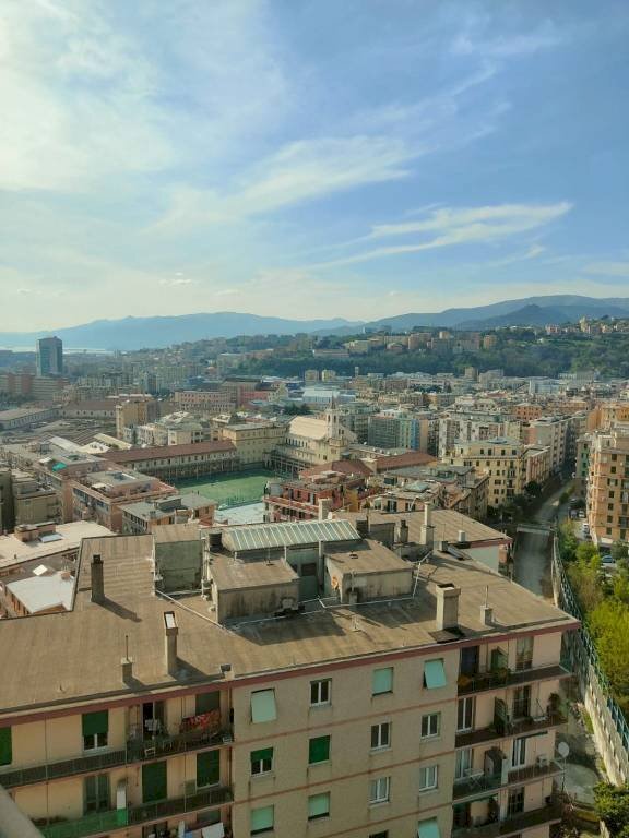 Vista - Quadrilocale via Gian Battista Monti, 21, Genova (zona Sampierdarena) - foto 2