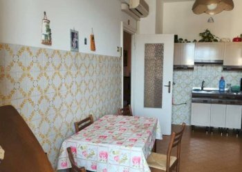 Cucina - Quadrilocale via Gian Battista Monti, 21, Genova (zona Sampierdarena) - foto 8