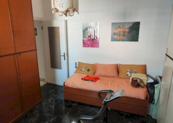 Camera da letto - Quadrilocale via Gian Battista Monti, 21, Genova (zona Sampierdarena) - foto 18