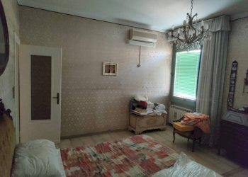 Camera da letto - Quadrilocale via Gian Battista Monti, 21, Genova (zona Sampierdarena) - foto 25