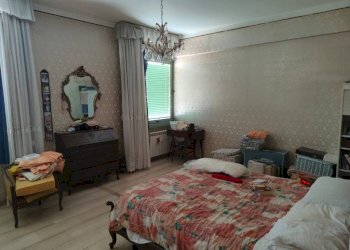 Camera da letto - Quadrilocale via Gian Battista Monti, 21, Genova (zona Sampierdarena) - foto 36