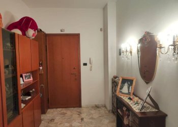 Ingresso - Quadrilocale via Gian Battista Monti, 21, Genova (zona Sampierdarena) - foto 41