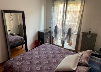 Camera da letto - Bilocale corso Canale, 15, Alba - foto 7