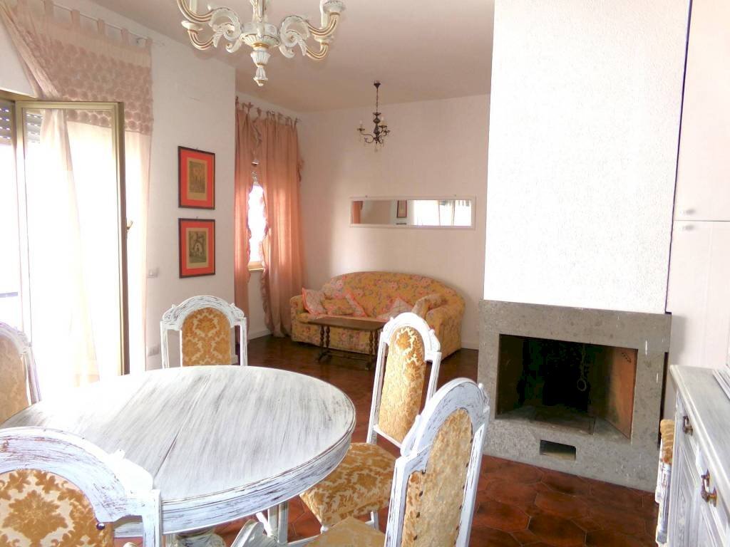 Salone - Three-room apartment via Ardeatina, 139B, Anzio - photo 1