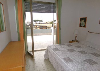 Camera da letto - Three-room apartment via Ardeatina, 139B, Anzio - photo 14