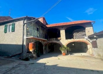 Cortile interno - Independent house Borgata Costa Soprana, Camerana - photo 29