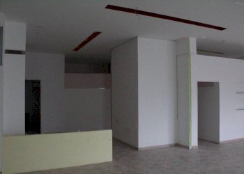 Interno non residenziale - Shop via Federico II di Svevia, 5, Senise - photo 5