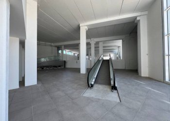 Interno non residenziale - Stabile - Palazzo via Torino, 2, Rivalta di Torino - foto 6