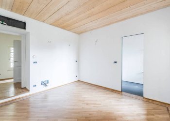 Stanza non arredata - Villa strada Giorgio Devalle, Moncalieri - foto 9