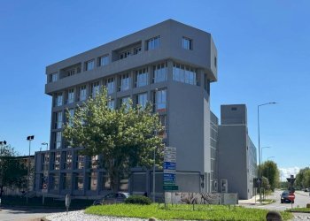 Facciata - Stabile - Palazzo via Torino, 2, Rivalta di Torino - foto 1