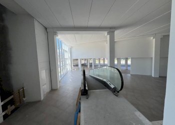 Interno non residenziale - Stabile - Palazzo via Torino, 2, Rivalta di Torino - foto 19