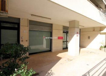 Negozio Via Villa Castelli, Martina Franca - foto 14