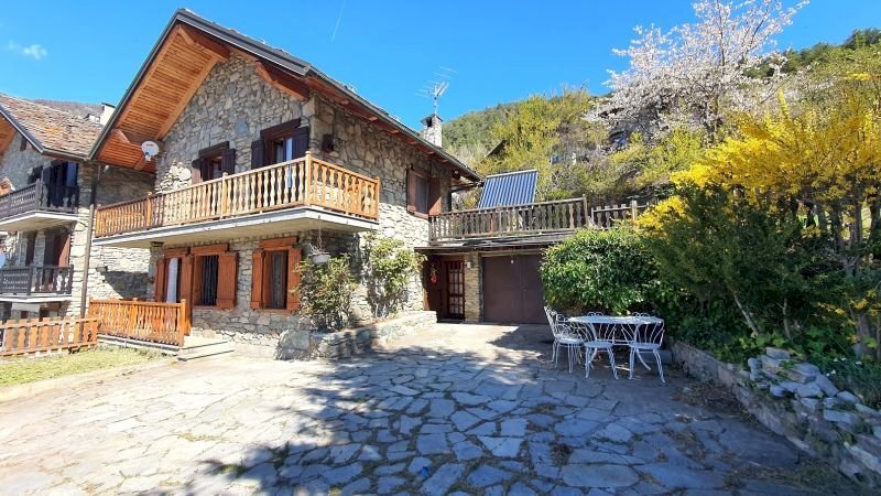 Villa Frazione Mondache, Sarre - foto 1