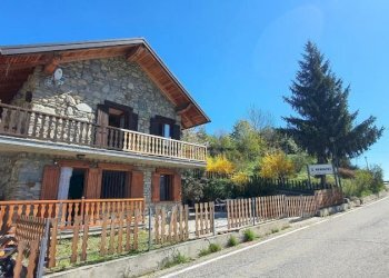 Villa Frazione Mondache, Sarre - foto 2