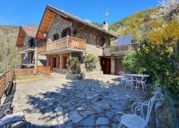 Villa Frazione Mondache, Sarre - foto 8