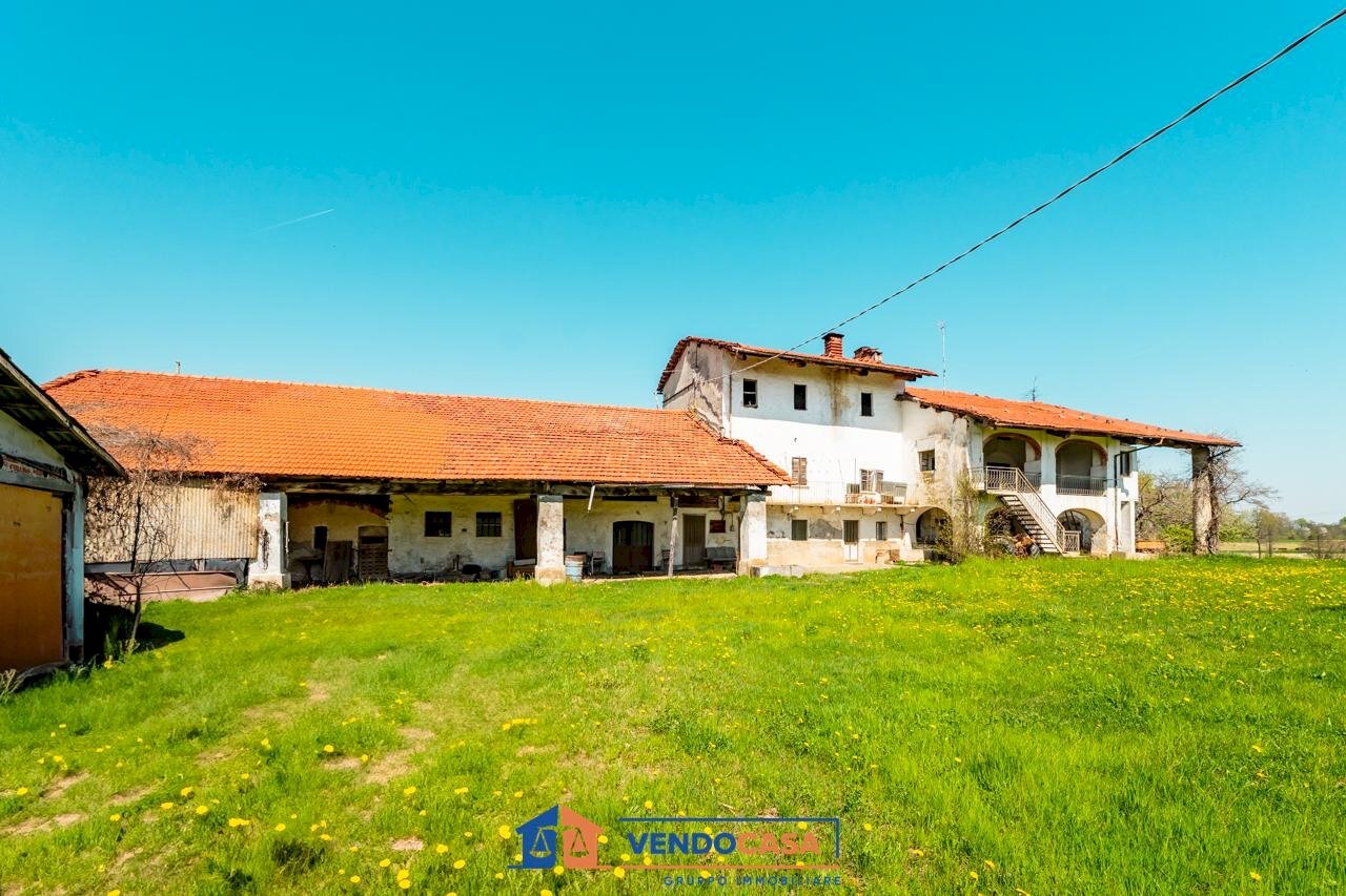 Rustic Beinette - photo 1