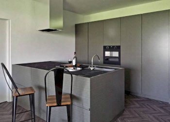Cucina - Trilocale via Vittorio Veneto, 13, Luvinate - foto 2