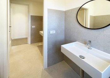 Bagno - Office via Gobetti 10., Torino (neighborhood Centro) - photo 15