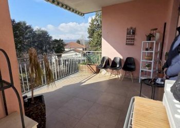 Terrazzo - Quadrilocale piazza Don Luigi Vesco, Strambino - foto 4