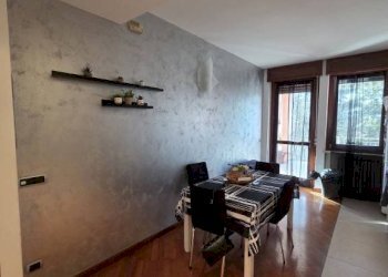 Salone - Quadrilocale piazza Don Luigi Vesco, Strambino - foto 14