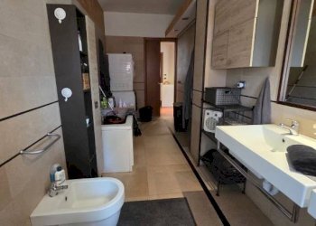 Bagno - Quadrilocale piazza Don Luigi Vesco, Strambino - foto 19