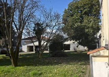 Giardino - Quadrilocale piazza Don Luigi Vesco, Strambino - foto 43