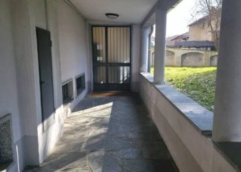Interno palazzo - Quadrilocale piazza Don Luigi Vesco, Strambino - foto 47