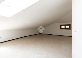 Attic Via nino tavoni, Marano sul Panaro - photo 11