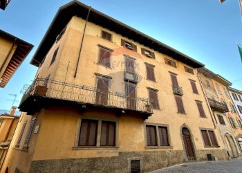 Independent house Clusone - photo 1