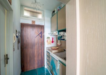 One-room apartment Sanremo - photo 11