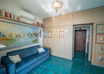 One-room apartment Sanremo - photo 17