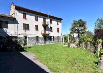 Facciata - Rustico via Roma, Castelletto Molina - foto 2