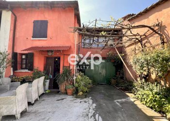 Casa indipendente Frazione Casa del Moro, Castana - foto 1