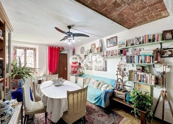 Casa indipendente Frazione Casa del Moro, Castana - foto 8