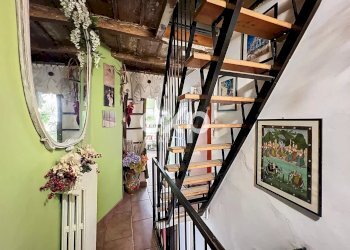 Casa indipendente Frazione Casa del Moro, Castana - foto 11