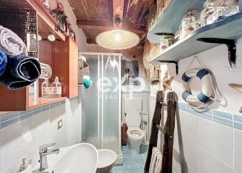 Casa indipendente Frazione Casa del Moro, Castana - foto 14