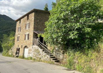 Casa indipendente Strada Provinciale, Castel Vittorio - foto 1