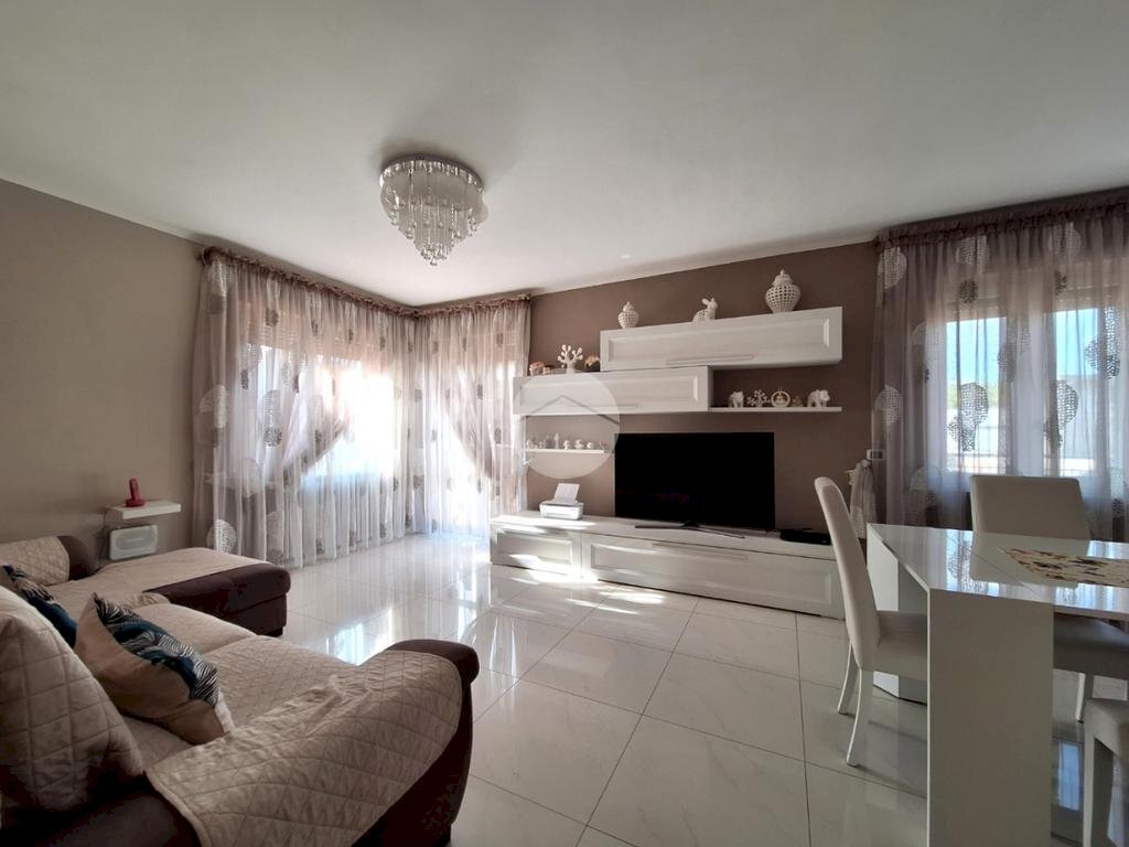 Quadrilocale Via Augusto Saletta, Strambino - foto 2