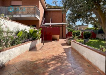 Villa a Schiera via Lido verde, Pomezia - foto 2